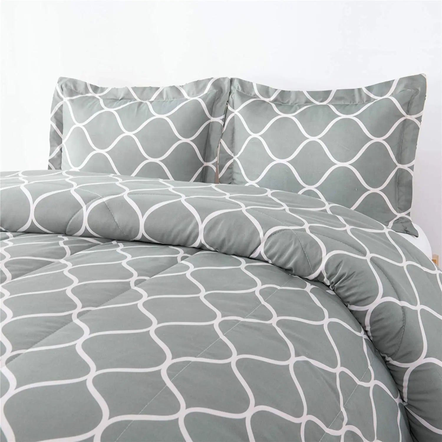 Gray Geometric Polyester Bedding Comforter Set