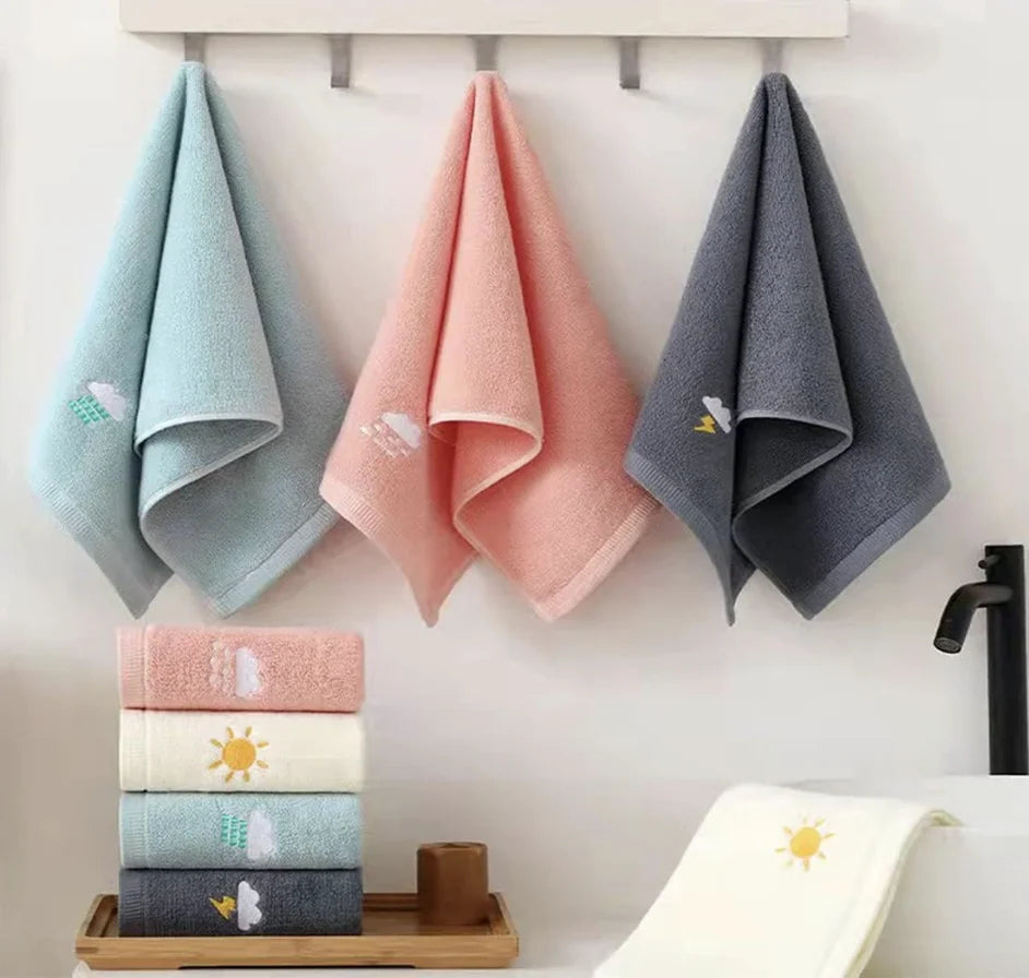 Bathroom Hand Towels Set of 4, Highly Absorbent Hand Towel